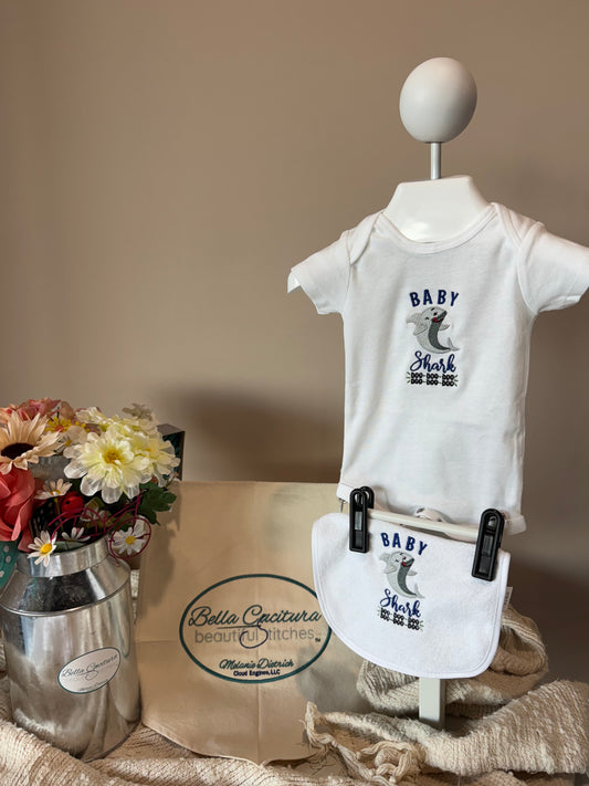 Baby Shark Doo Doo Bib and Onesie Set
